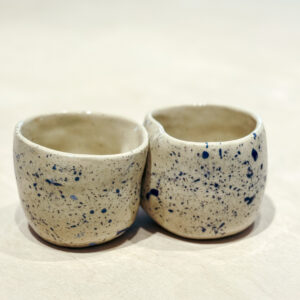 Hugging Cups: Colors (16+)