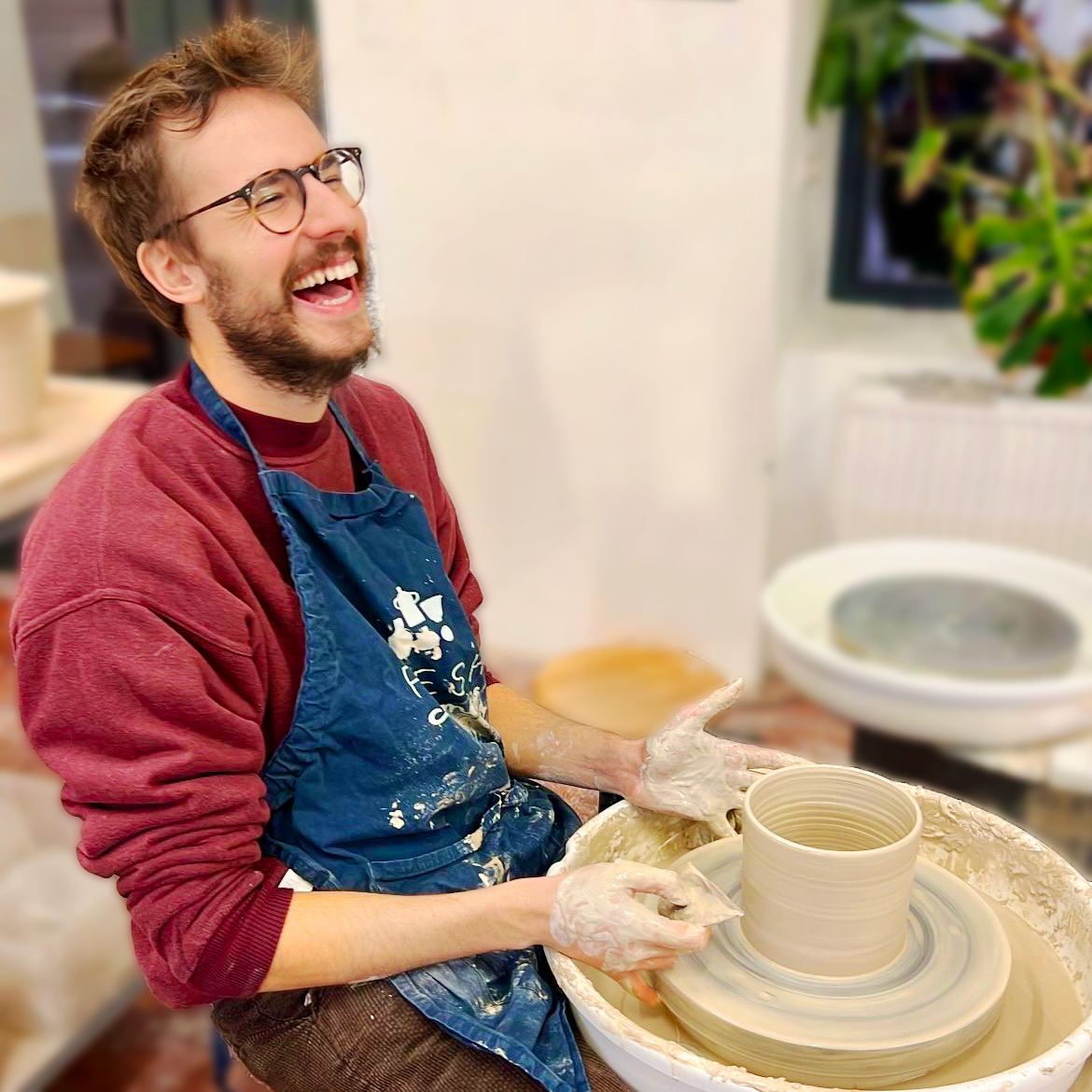 9-week pottery course (16+) *Intensive course at the potter’s wheel with Juri in Nеubau (for beginners)