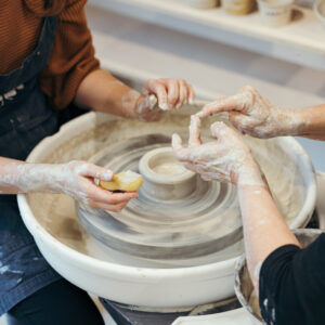 One-part pottery class – Spin & Go (8+)
